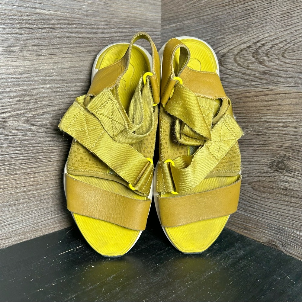 Sorel kinetic impact sporty sandals yellow - Picture 6 of 7